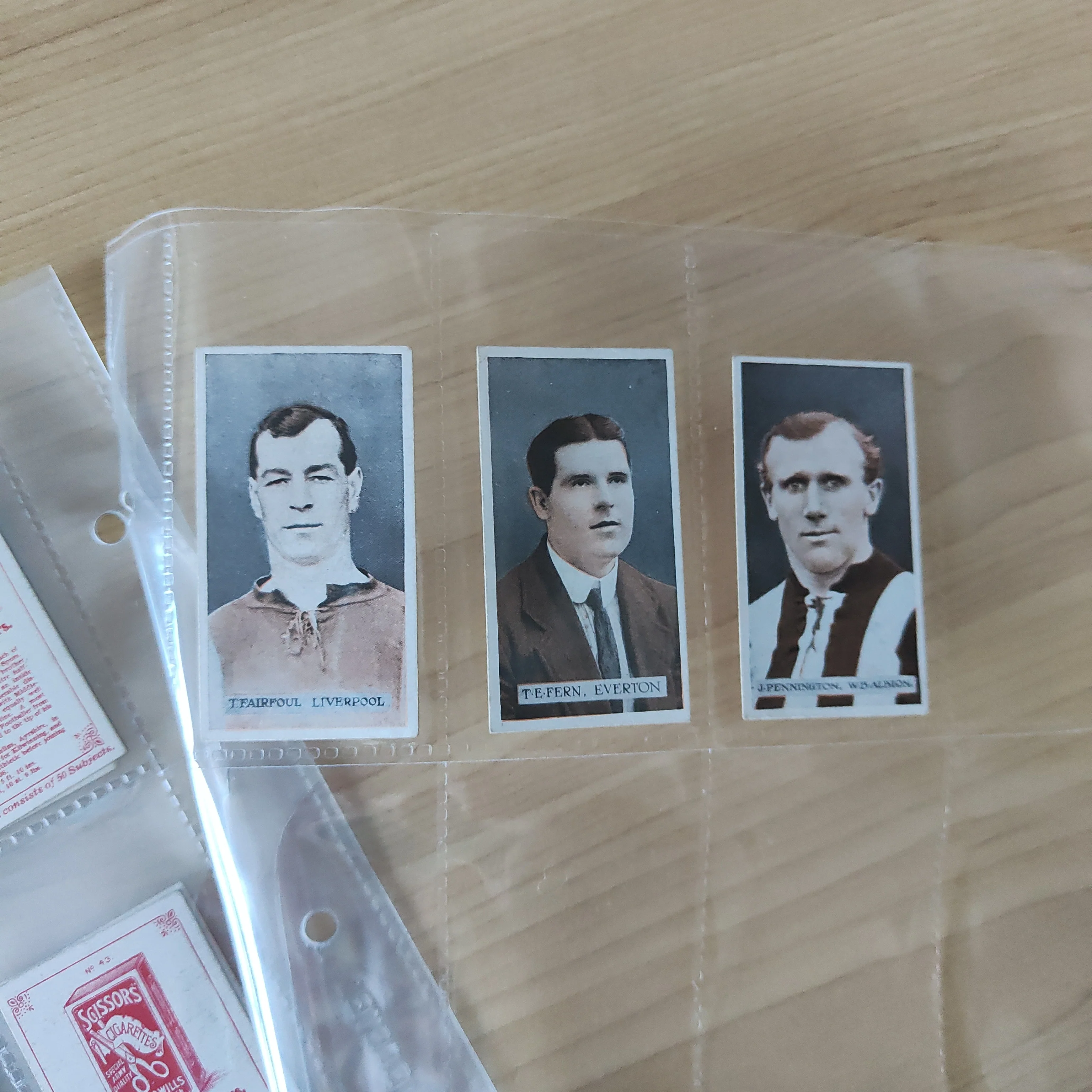 Sucker 1914 Wills Scissors Cigarette Cards Famous Footballers Part Set 33/50 - Image 7