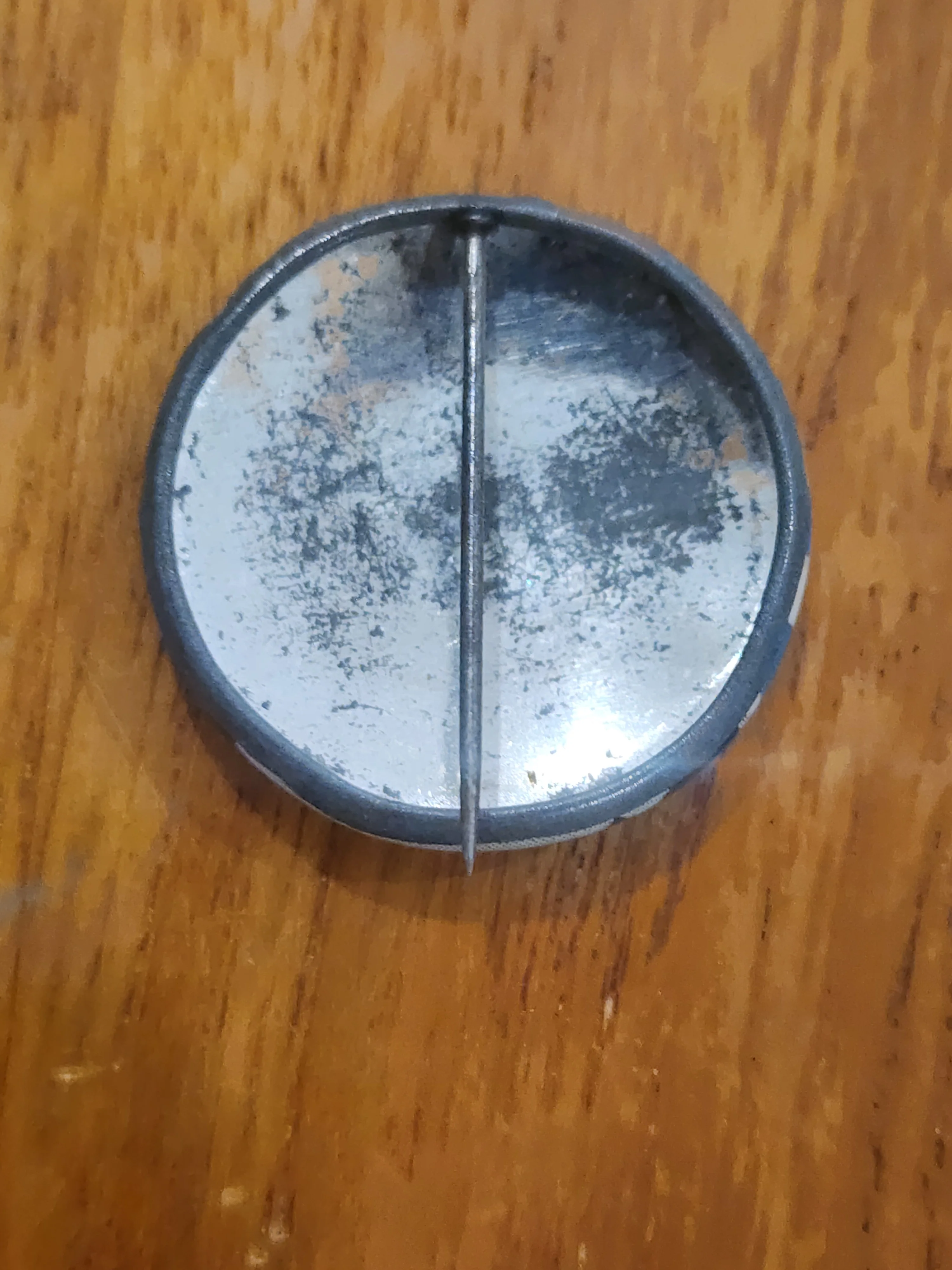 1950s Argus Football Badge - Geelong Bernie Smith - Image 2