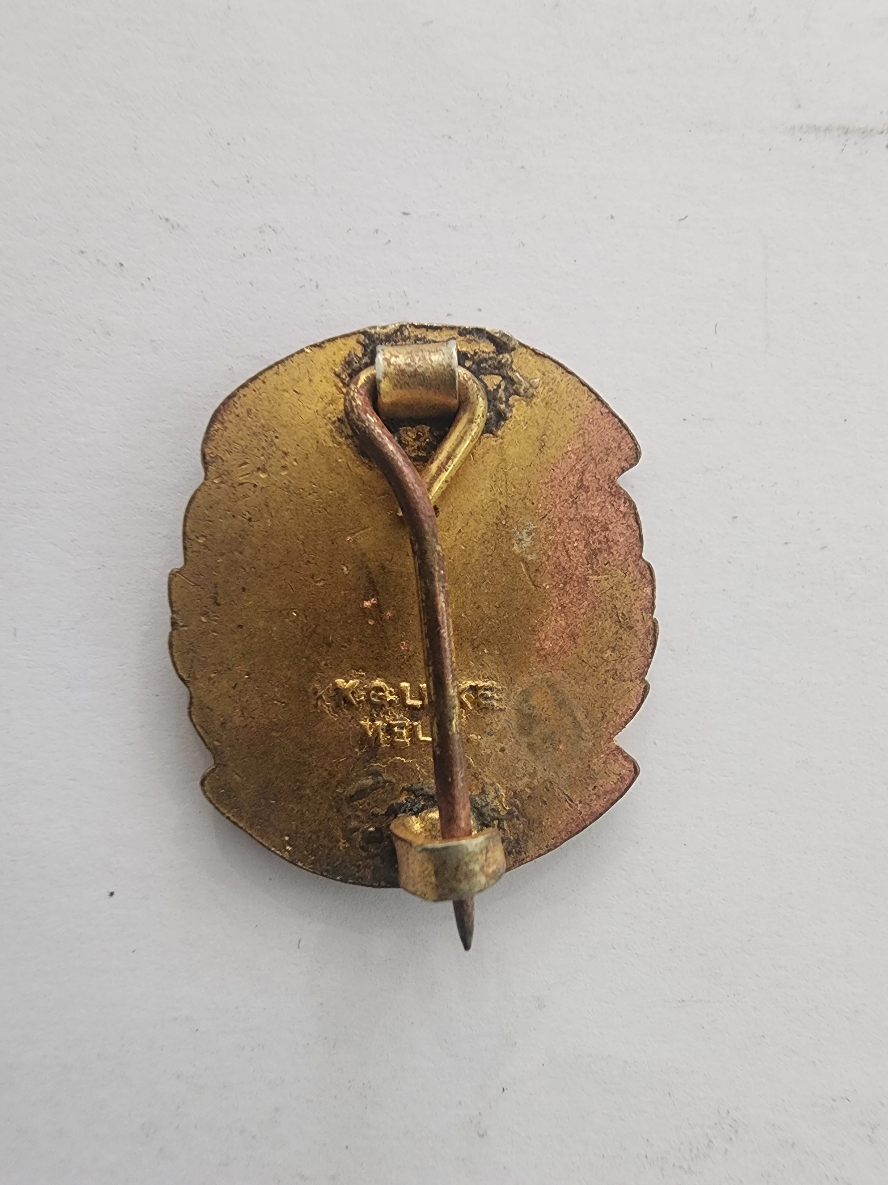 1950s VFL FFC Footscray Membership Badge - Image 2