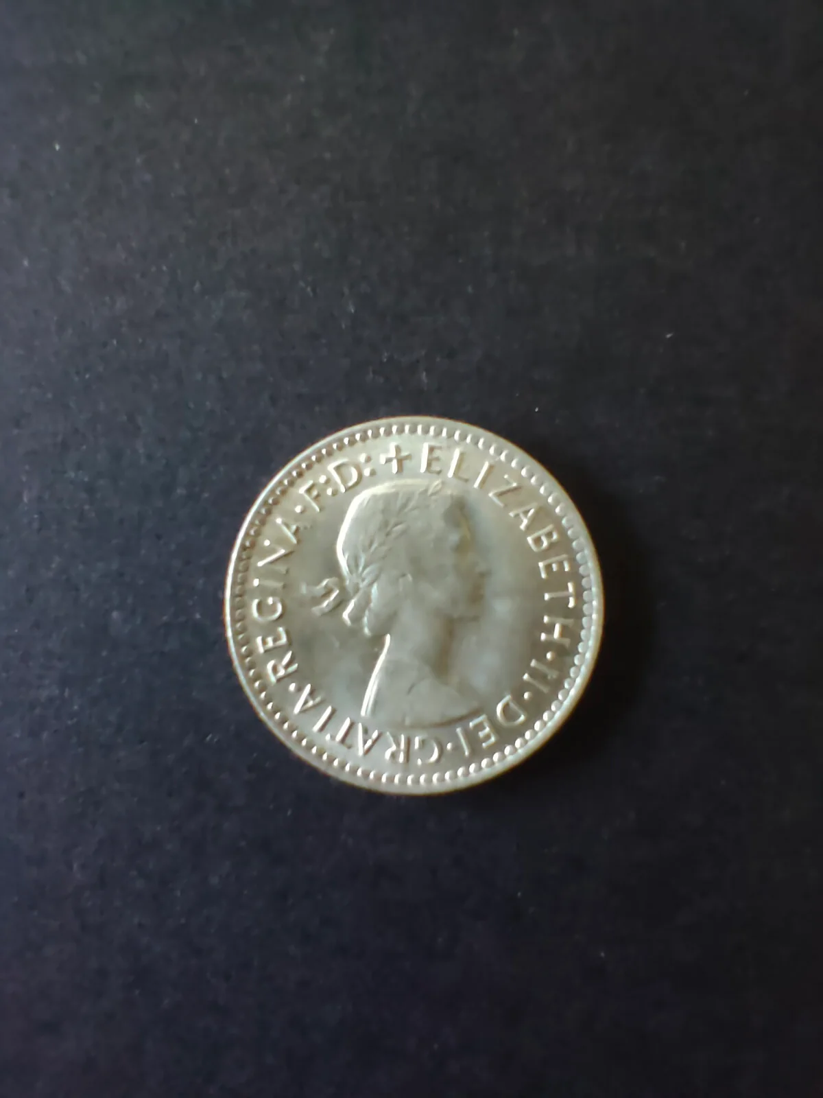Australia 1955 3d Threepence Silver Coin Very Fine Condition - Image 2