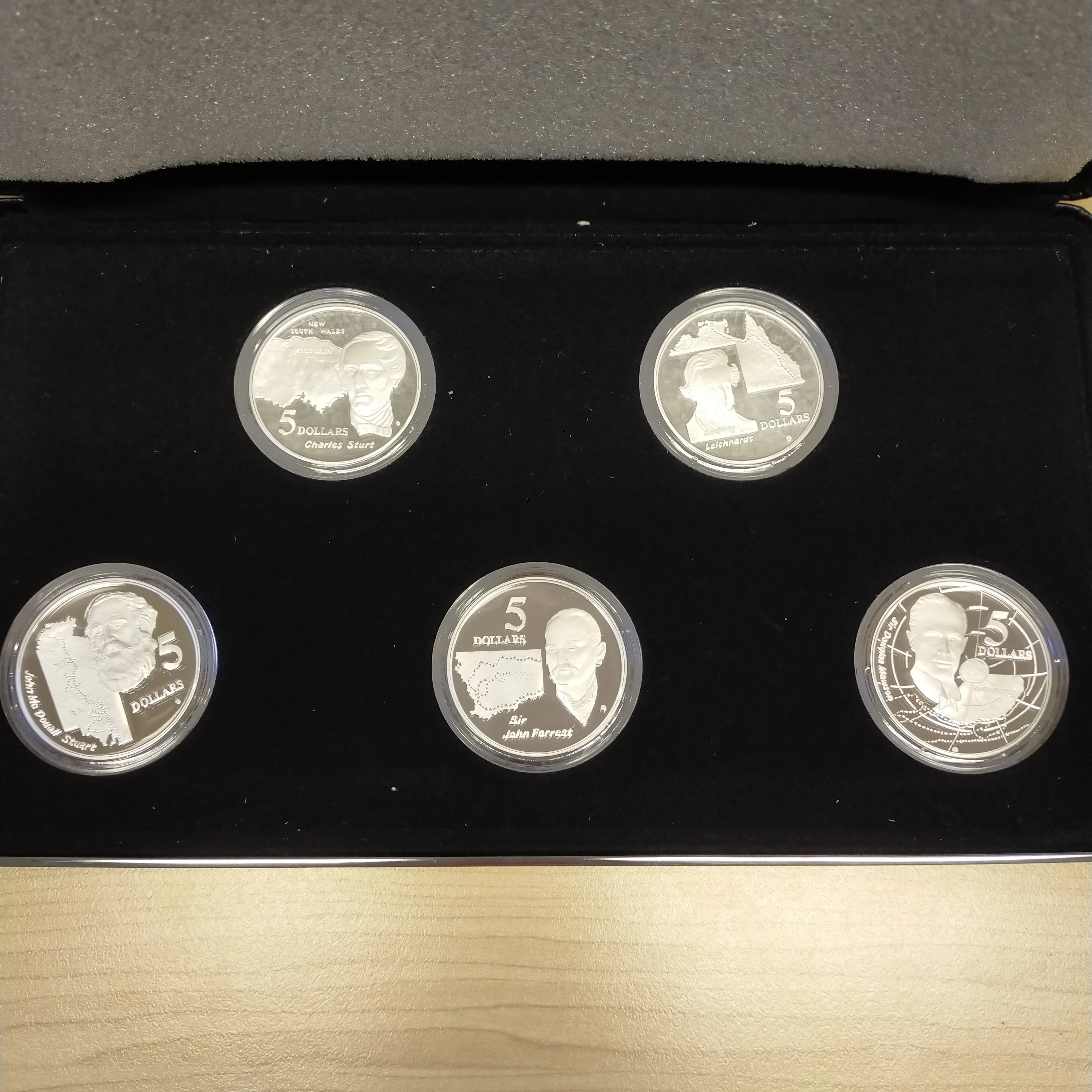Australia 1994 Royal Australian Mint Masterpieces In Silver The Explorers 5 Coin Set - Image 2