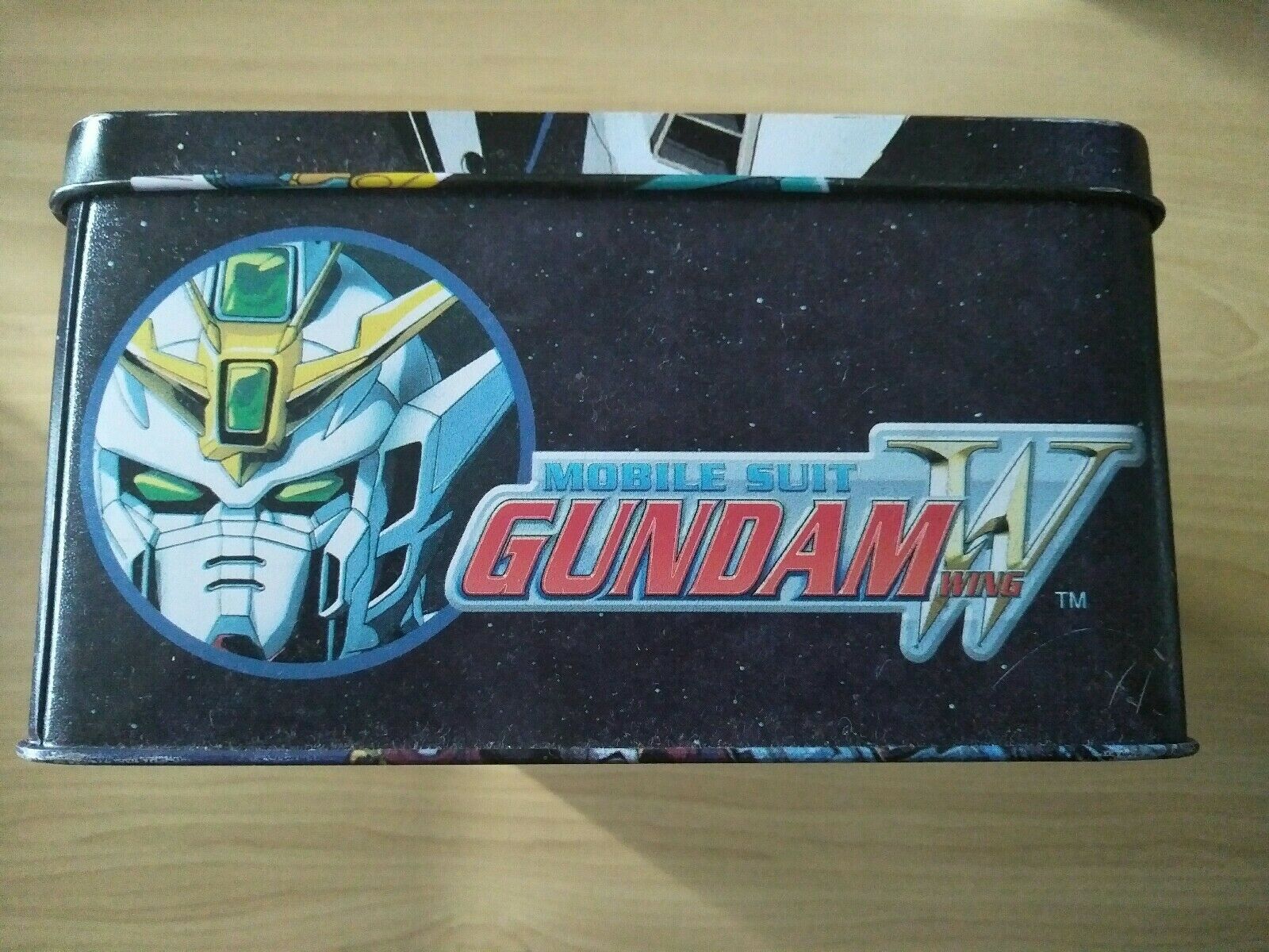 2000 Gundam Wing Mobile Suit Lunch Box - Image 2