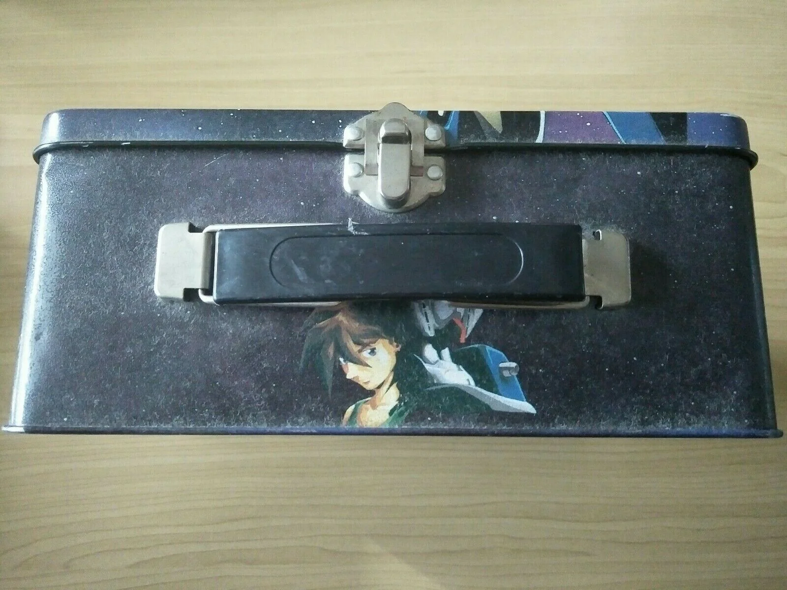 2000 Gundam Wing Mobile Suit Lunch Box - Image 5