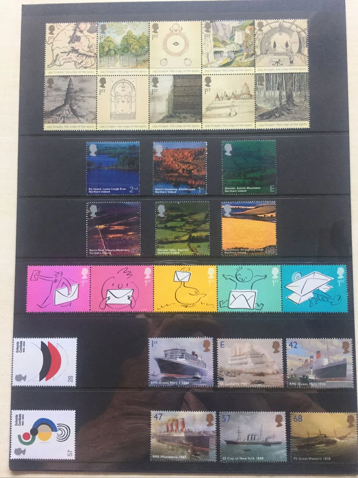 GB Great Britain 2004 Royal Mail Stamp Collectors Pack. Includes Years Issues. - Image 3