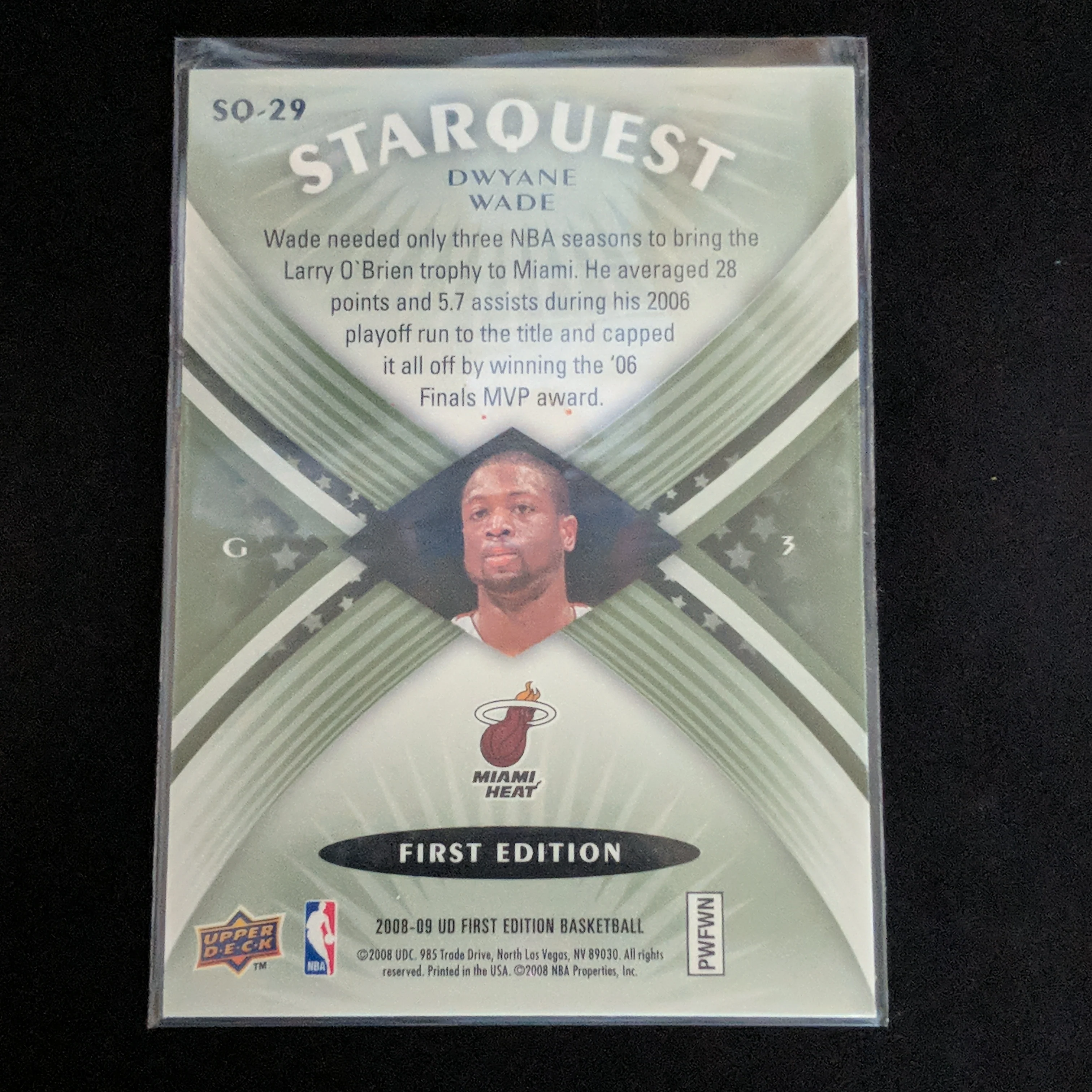 2008-09 Upper Deck starquest Dwayne Wade - Image 2