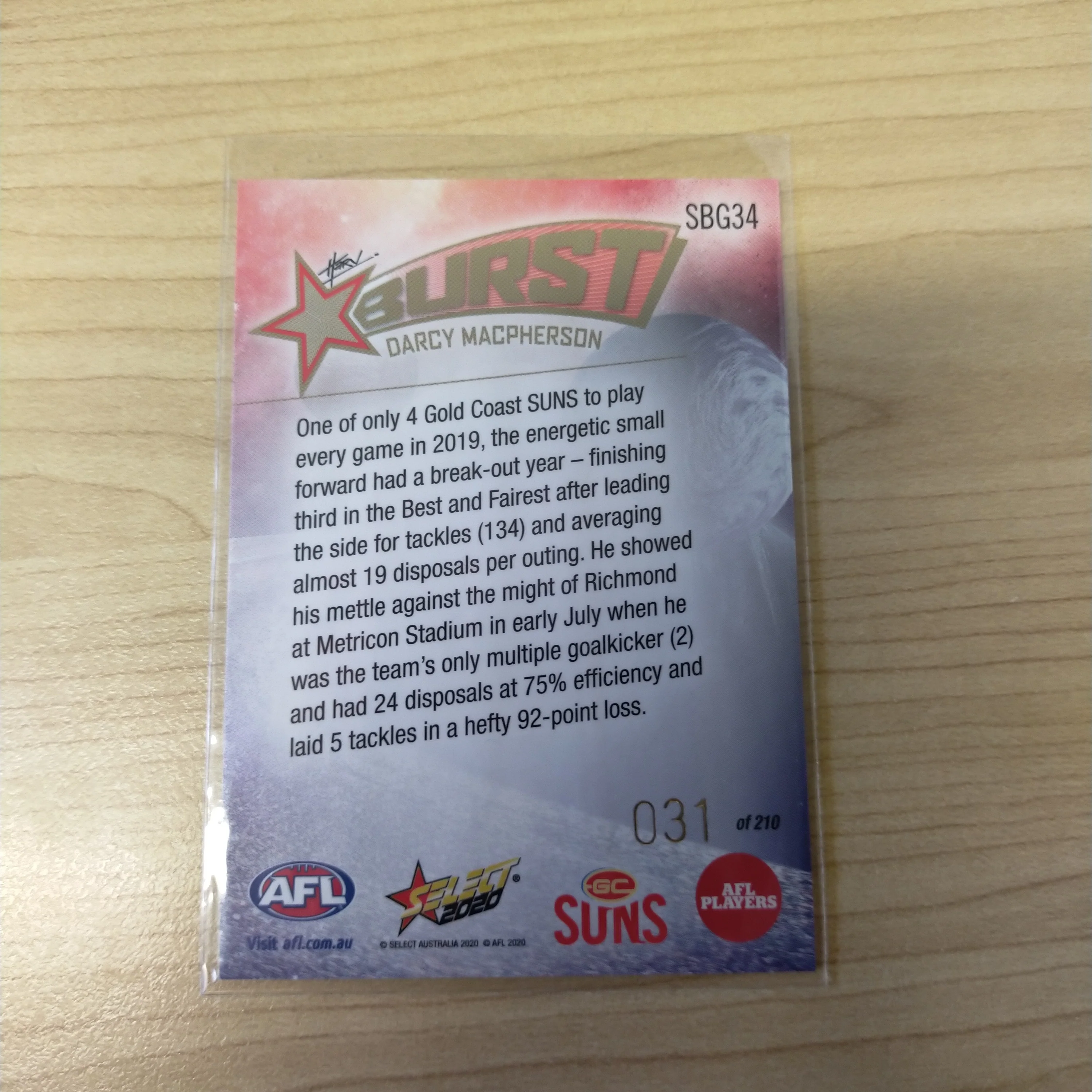 2020 Select Footy Stars Galactic Starburst Gold Coast Suns Darcy MacPherson No. 031/210 - Image 2