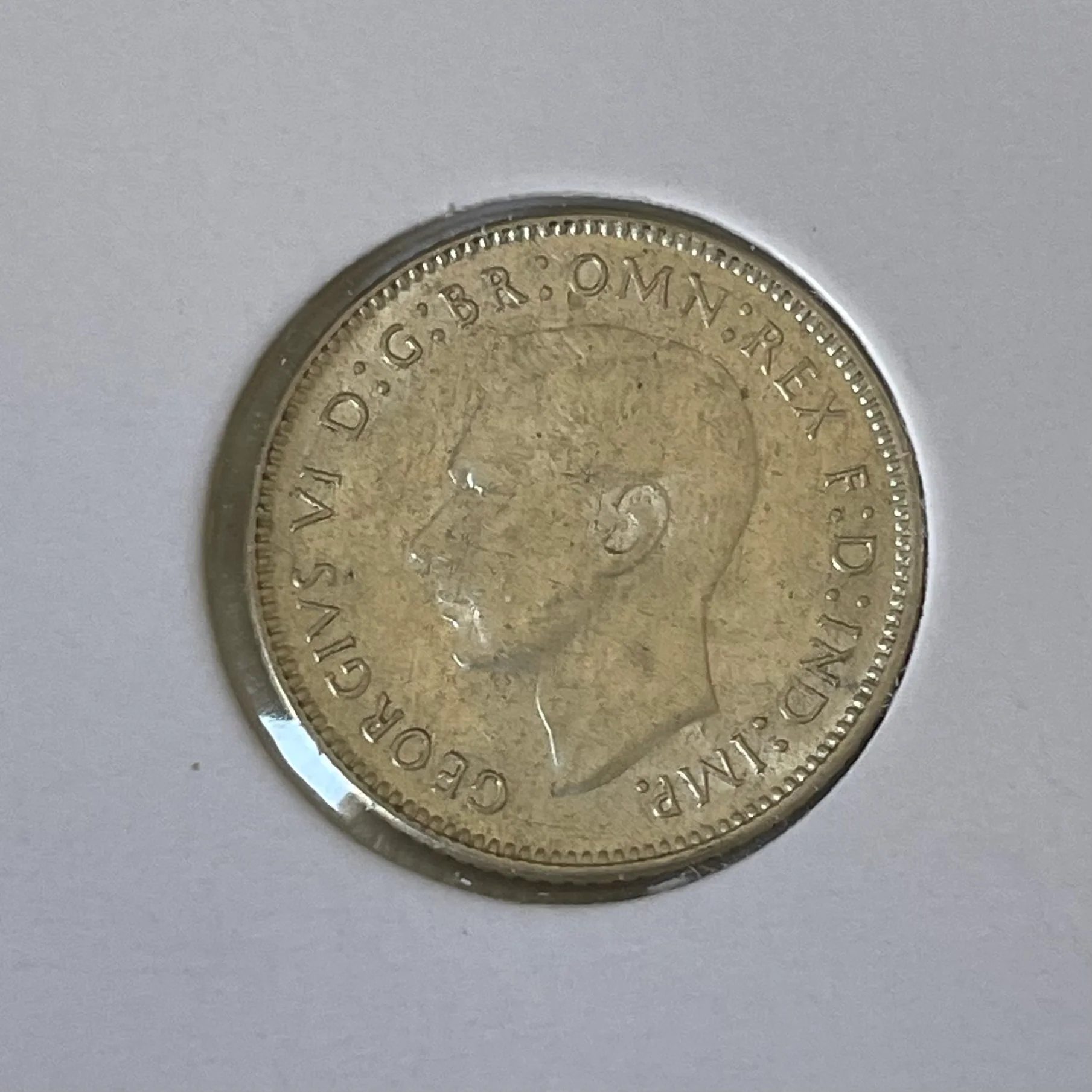 Australia 1943D 6d Sixpence Silver about Uncirculated Condition - Image 2