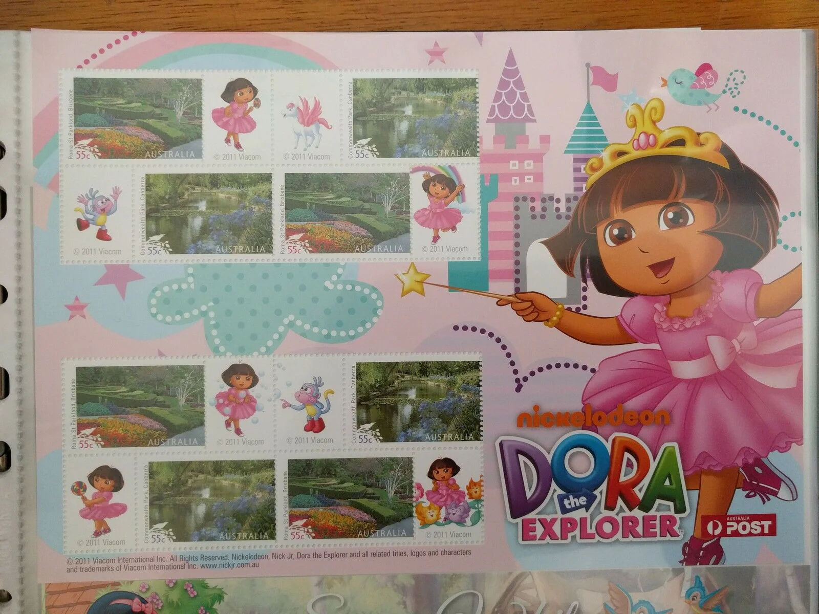 Australia 55c SES Souvenir stamp Sheet - Dora the Explorer x 2 children's books - Image 2