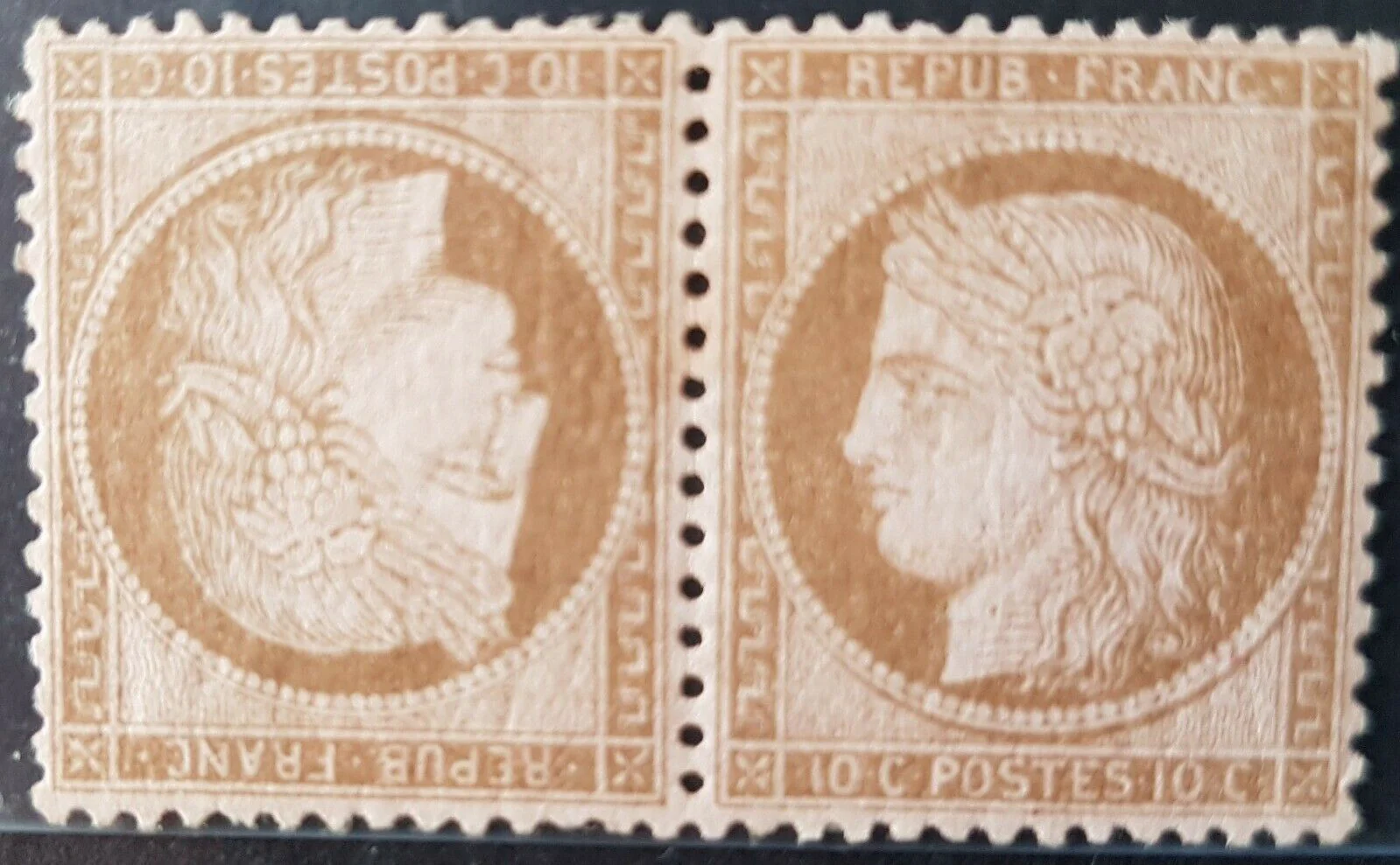 France 10c Bistre, Tete-beche Pair, horizontal pair, unusually well cen