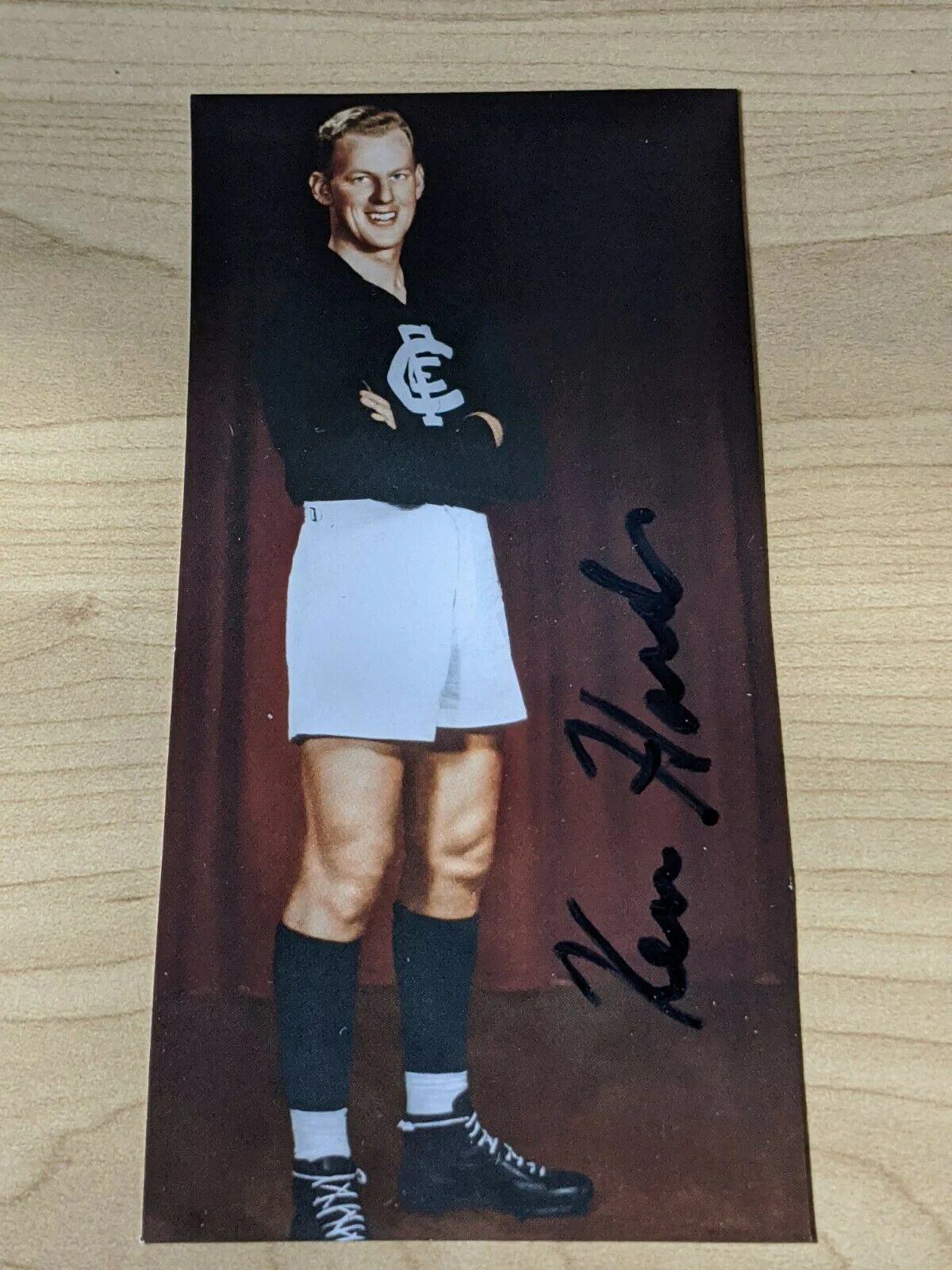 VFL Carlton Football Club Ken Hands Signature On Picture